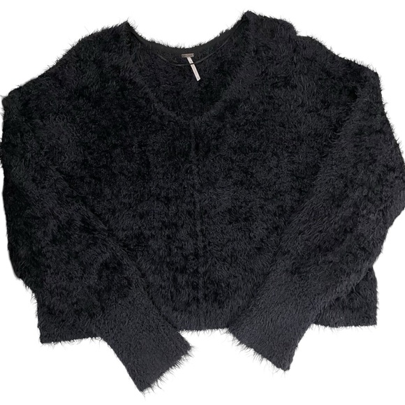 Free People Icing Pullover Fuzzy V-Neck Sweater Black Medium - Picture 15 of 16